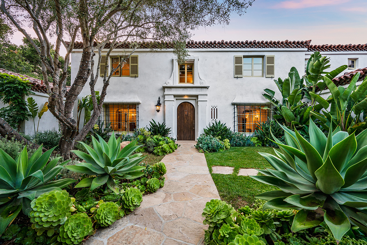 The art of arrival: Designing driveways and entryways that impress