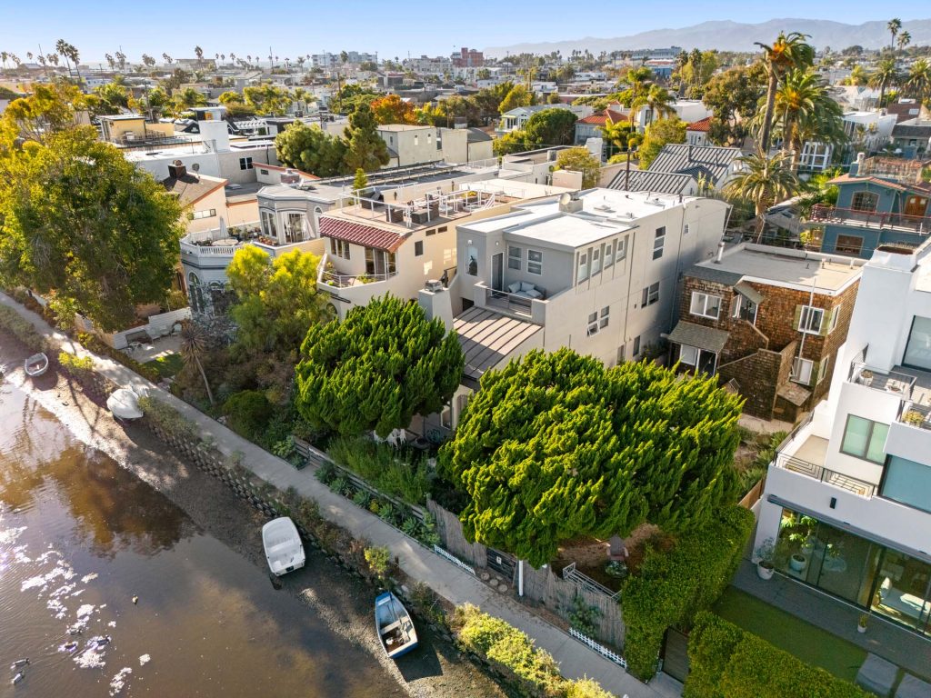 427 Sherman Canal | Venice