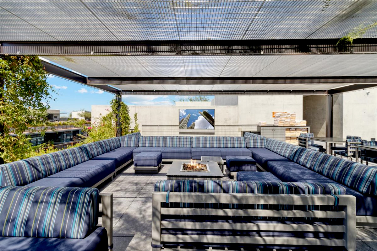 Photo of Optima Kierland Building 7180 in Scottsdale, Arizona.