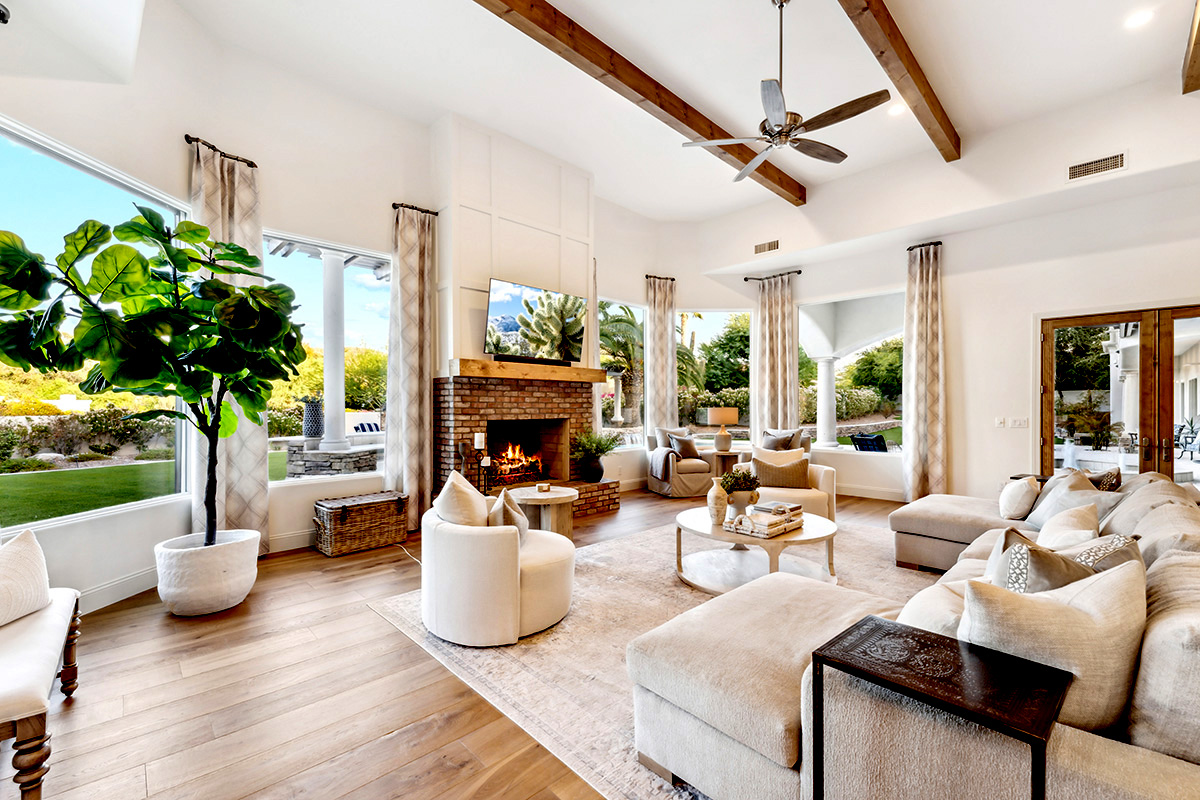 Photo of a homes for sale in Paradise Valley, AZ.