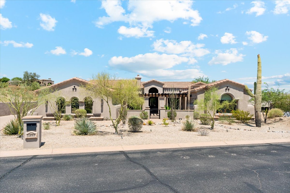 A luxury home in the Eagle Ridge of Fountain Hills.