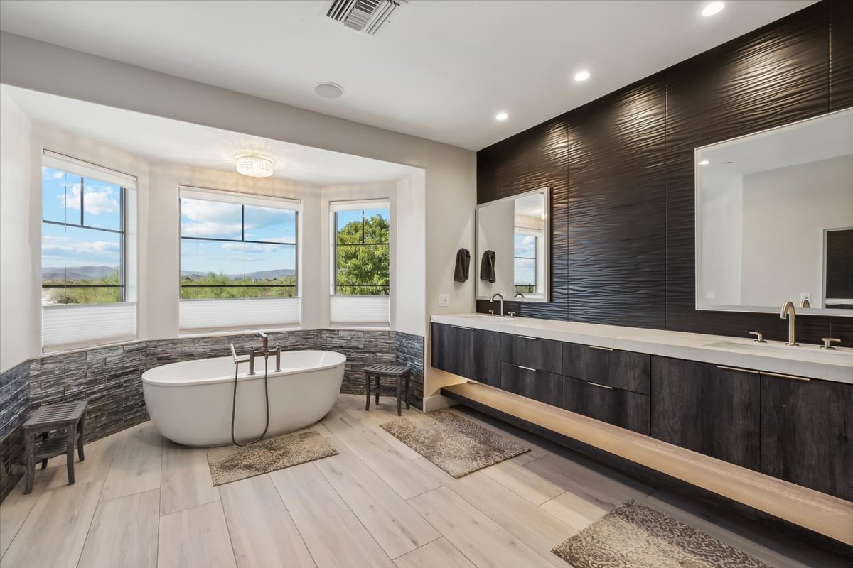 A luxury home in Cave Creek's subdivision of Montevista.