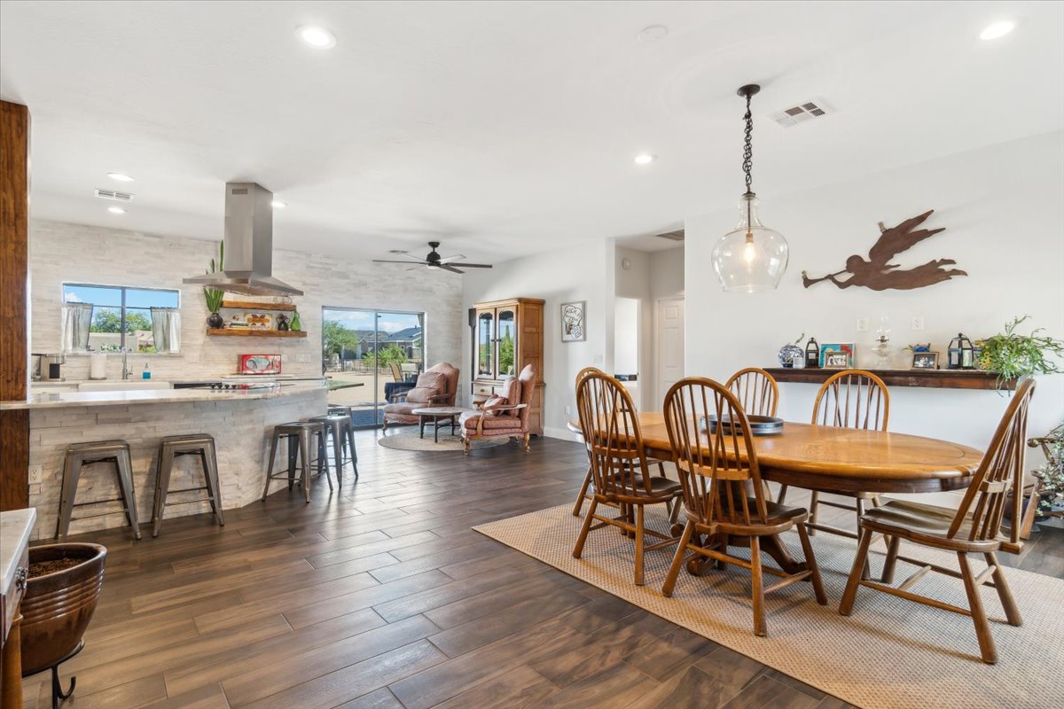 House for sale in Desert Ridge.