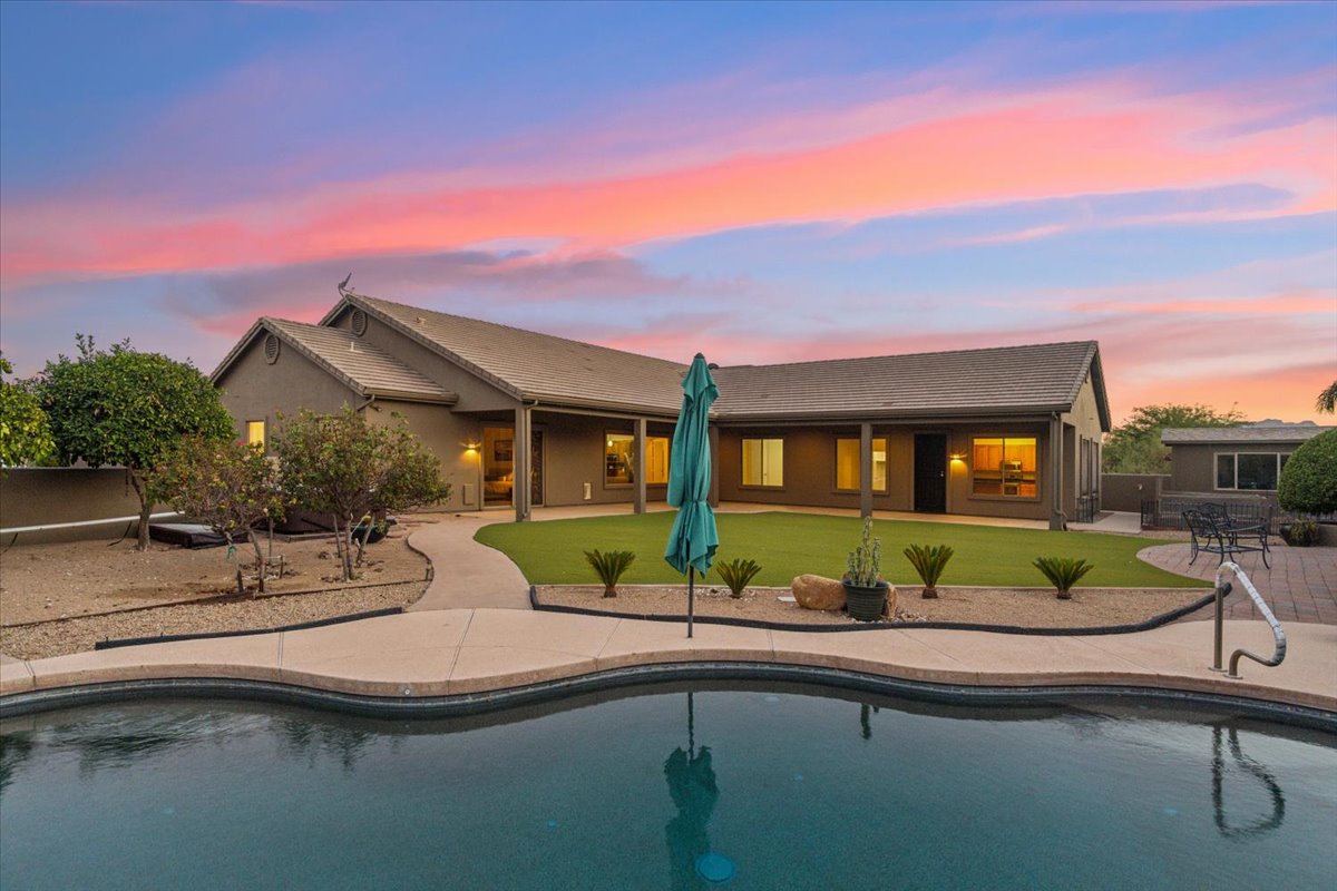 Exterior of a home for sale in Phoenix at sunset.