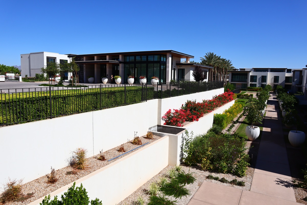 The Ritz-Carlton, Paradise Valley.