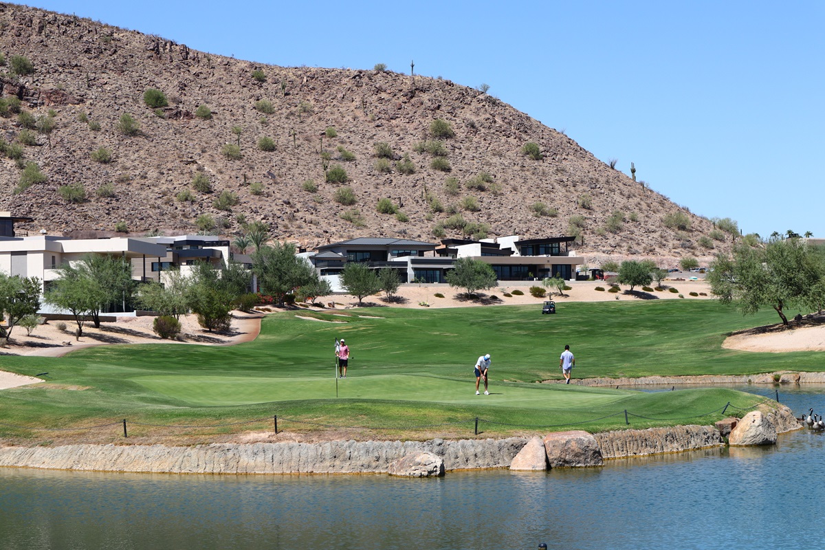 Construction photo of The Estates at Ascent at The Phoenician.
