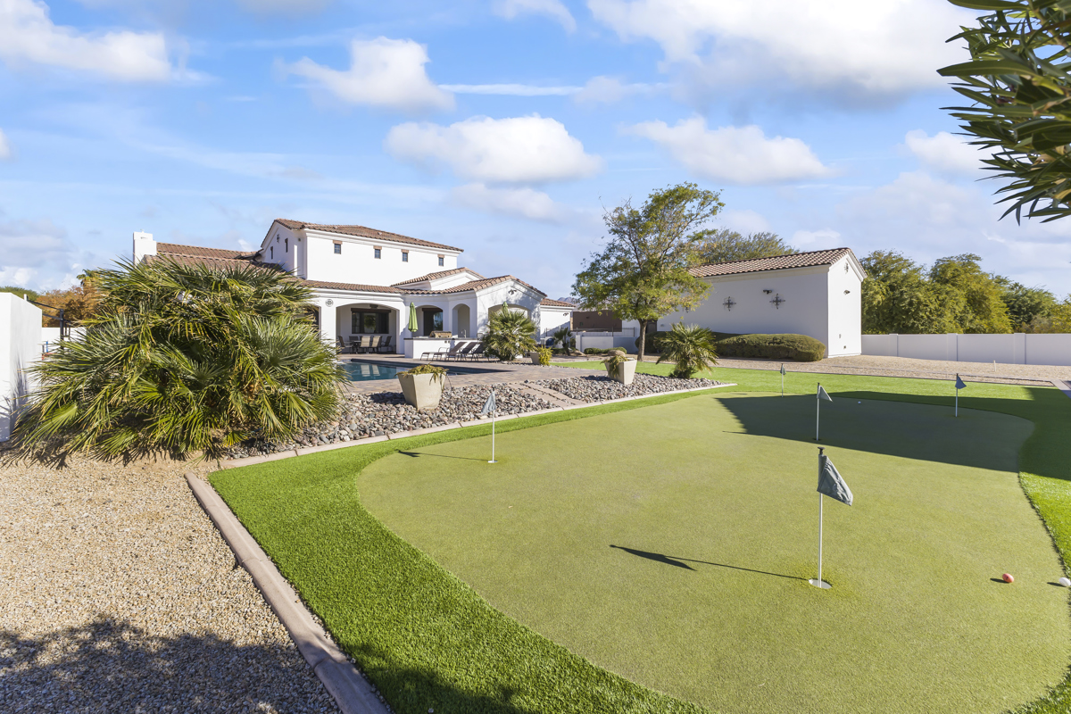 Putting green of a custom home in the Cactus Corridor in Scottsdale.