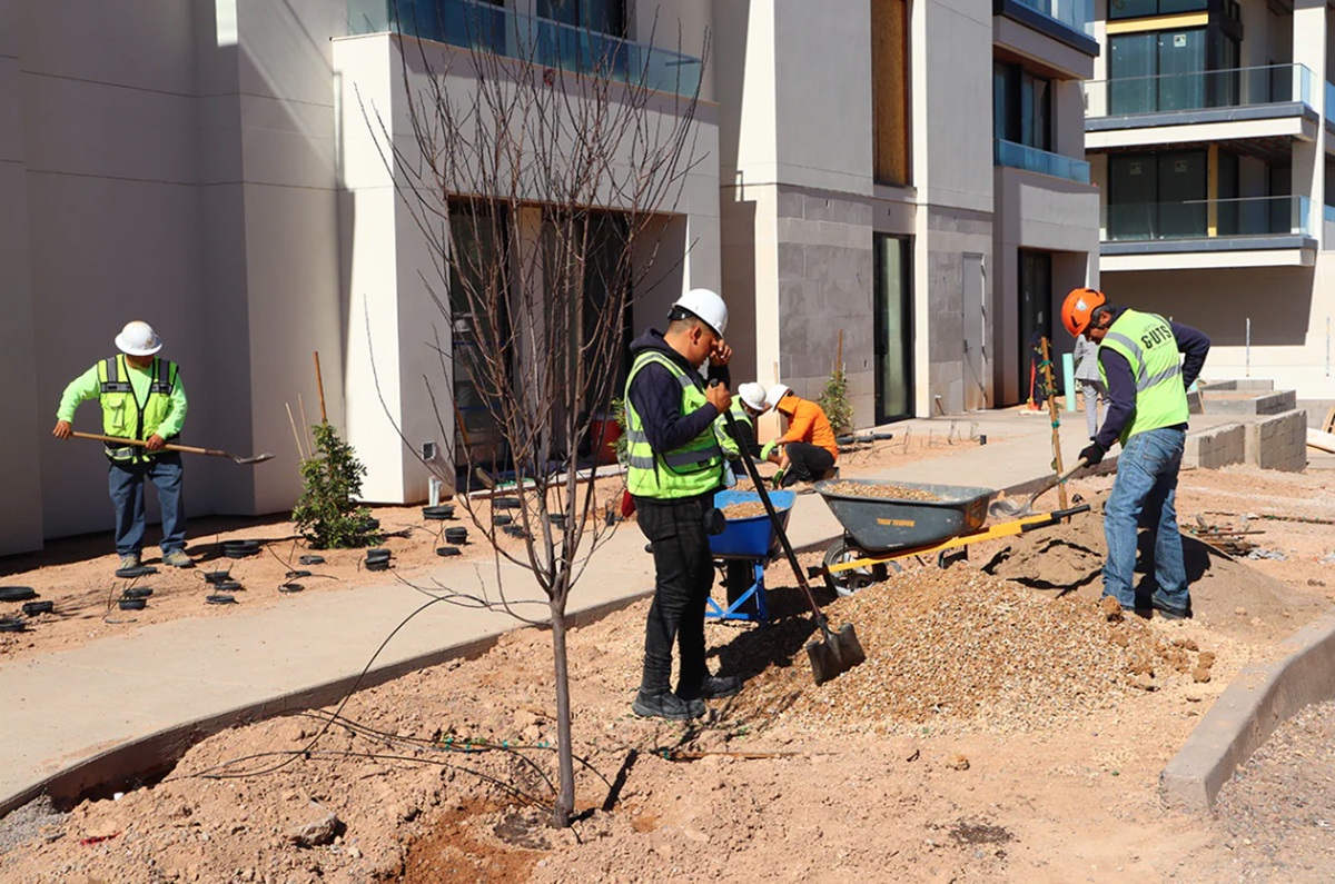 Construction workers working on the Ritz-Carlton, Paradise Valley project.
