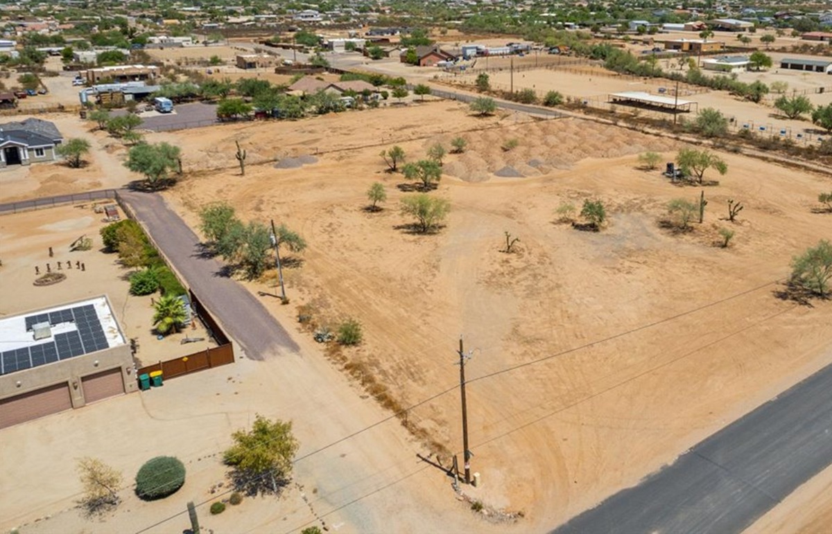 A top-down view of a land parcel in Greater Phoenix.