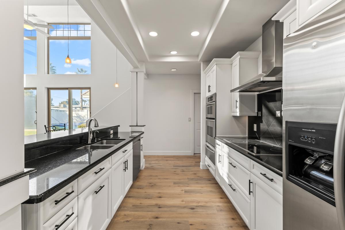 The kitchen of a luxury home in Central Phoenix.