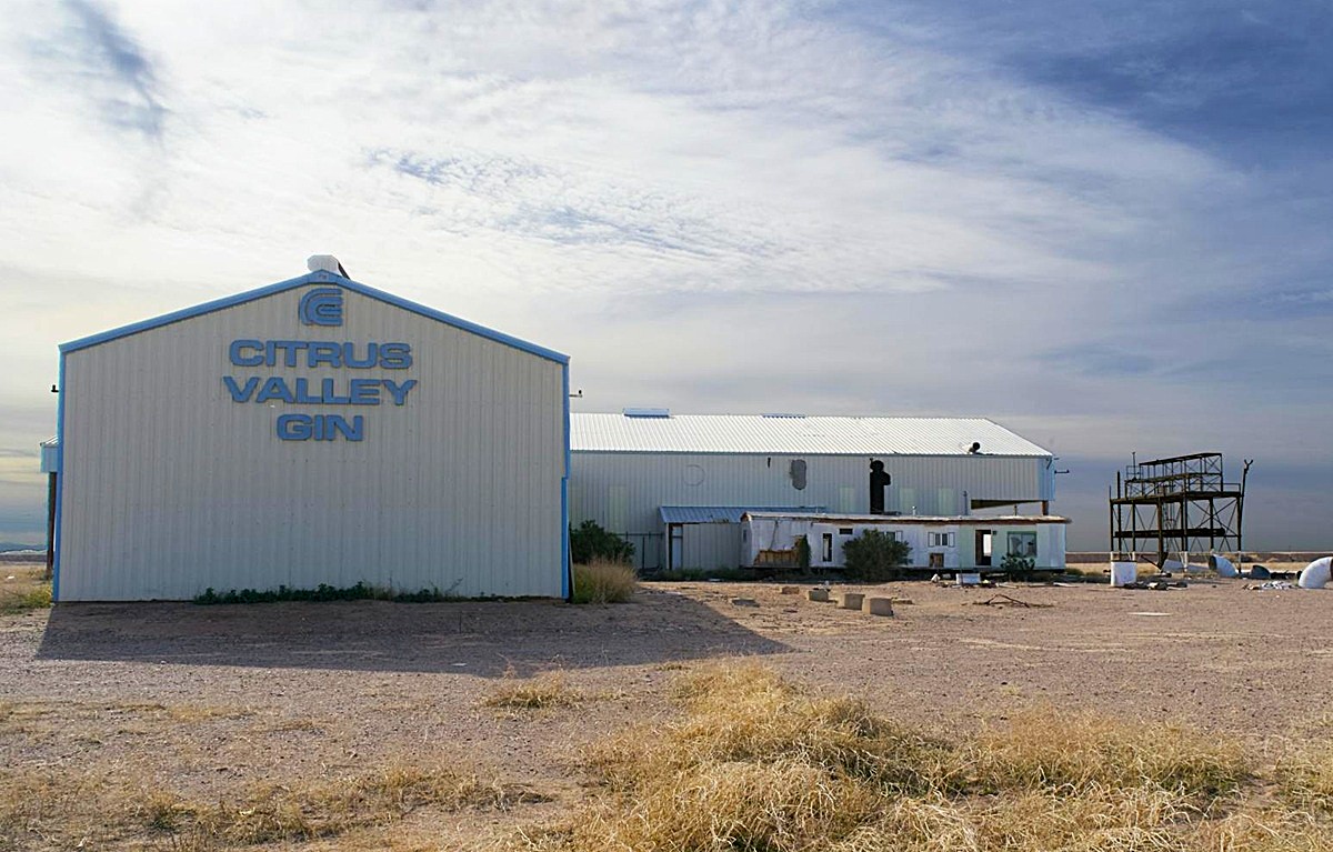 Cotton gin facility labeled Citrus Valley Gin in rural Arizona.