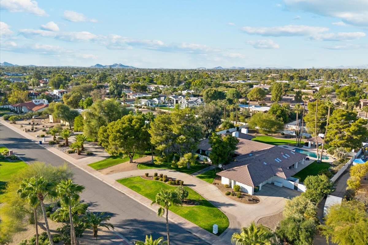aerial view of paradise valley neighborhood