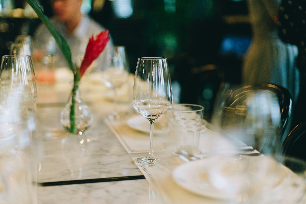 fine dining crockery layout