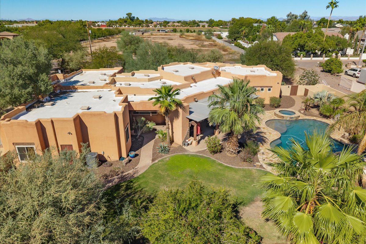 Equestrian estate for sale in Chandler, Arizona.