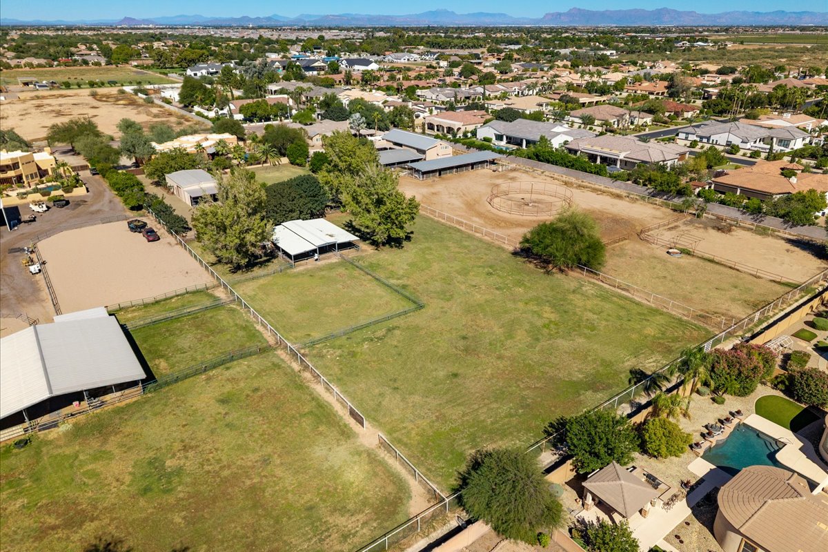 Equestrian estate for sale in Chandler, Arizona.