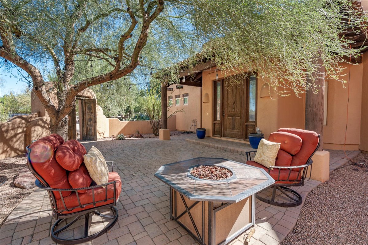 Equestrian estate for sale in Chandler, Arizona.