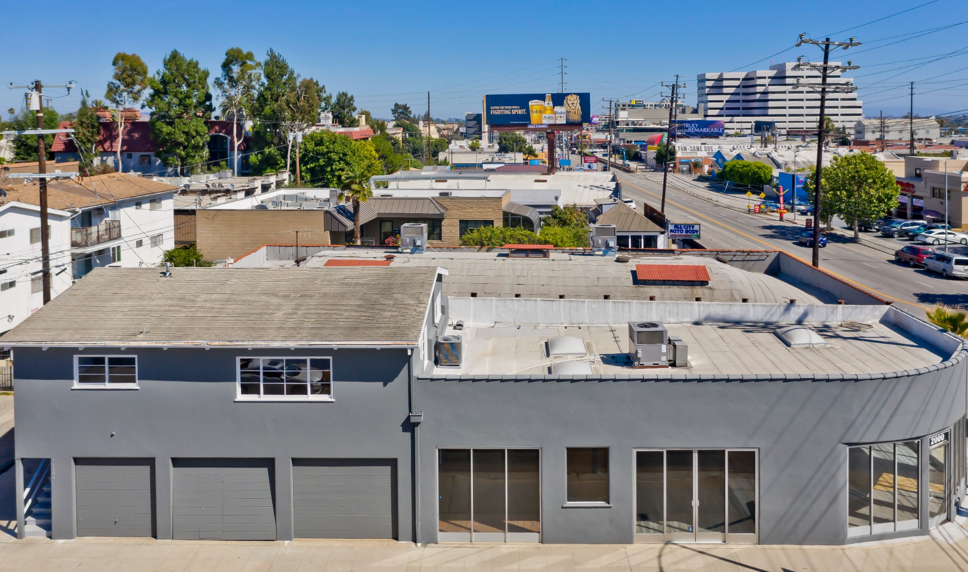 2000  S Sepulveda Blvd