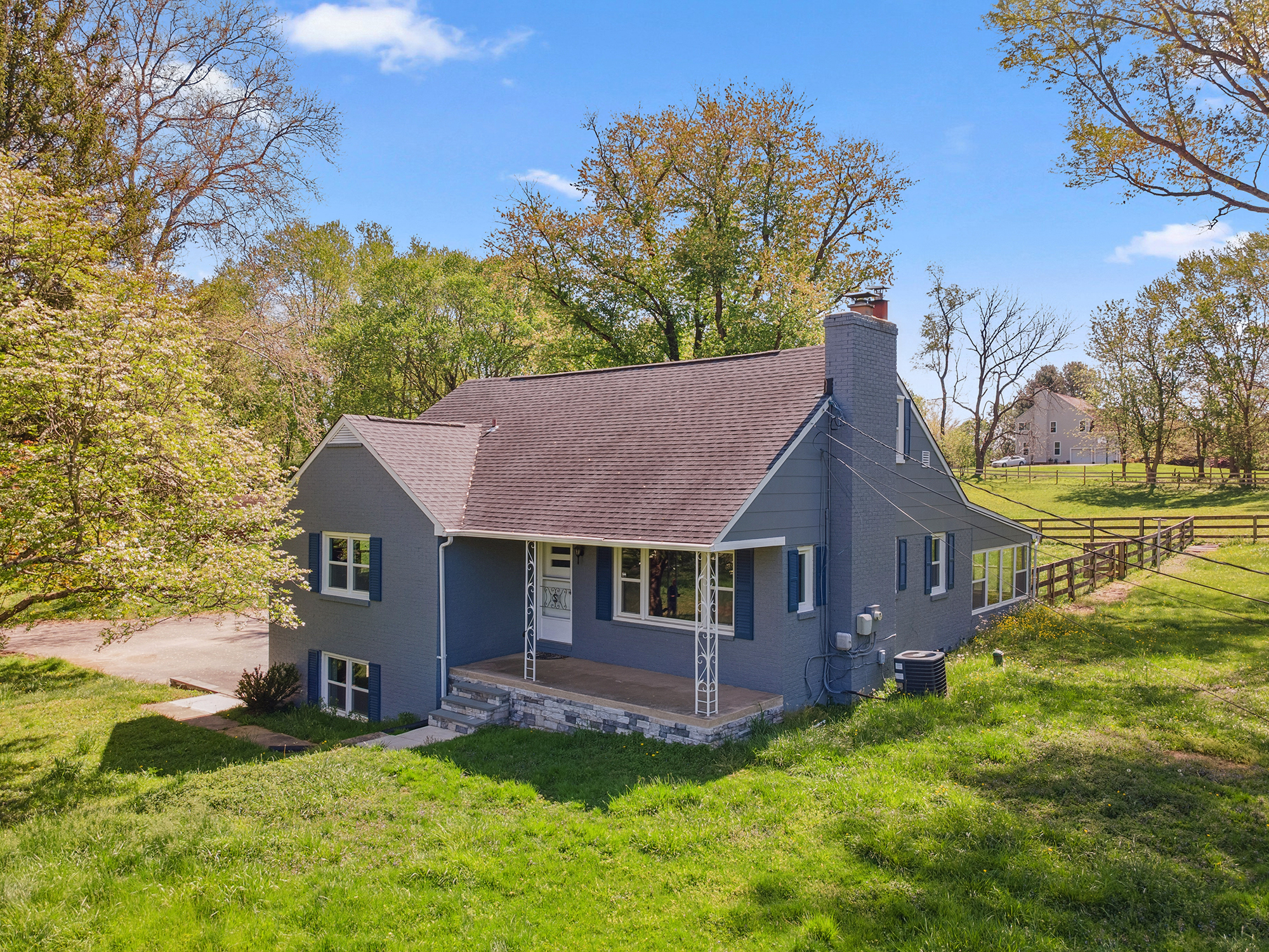 2501 Offutt Rd,