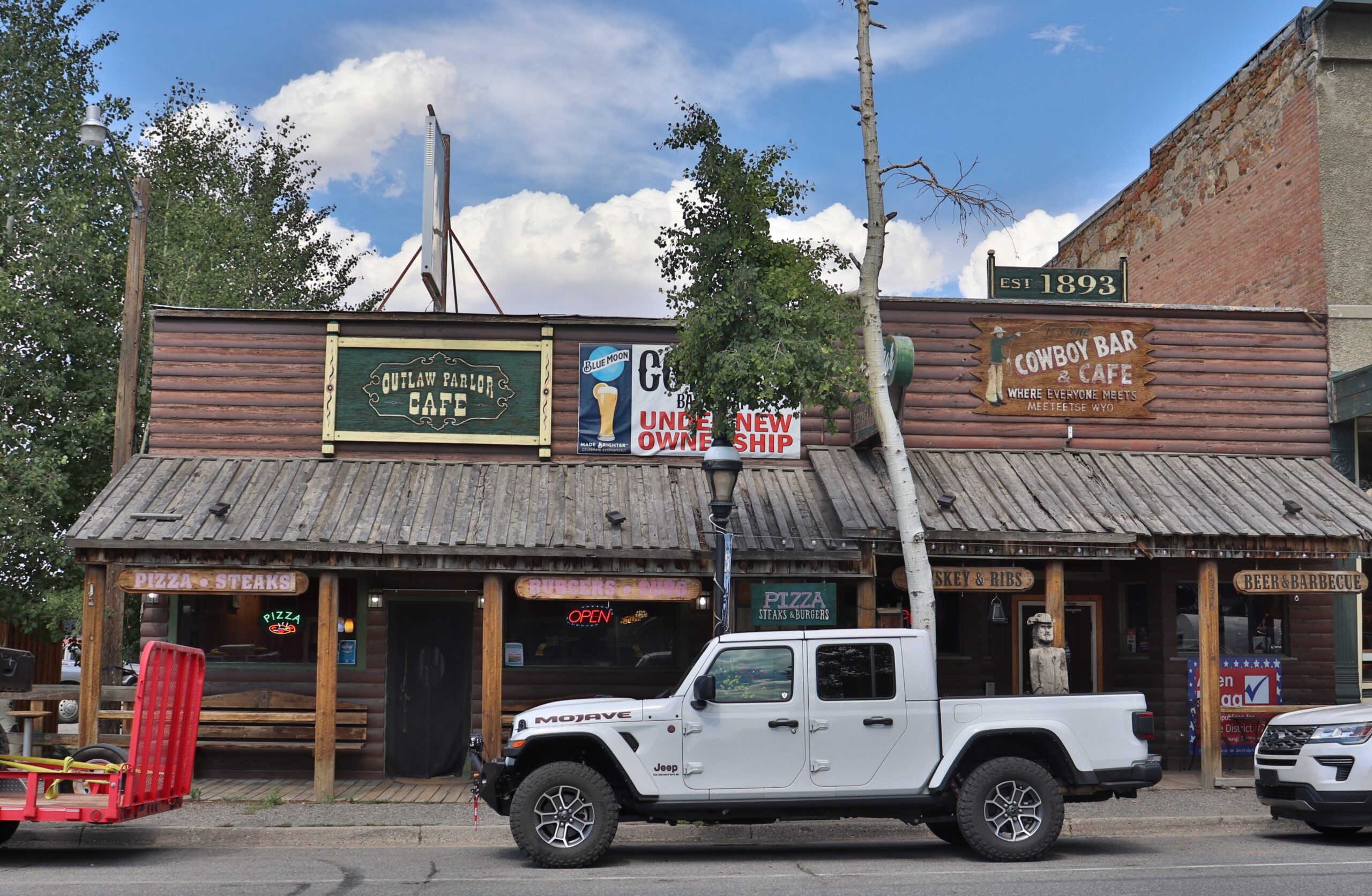 Cowboy Bar 