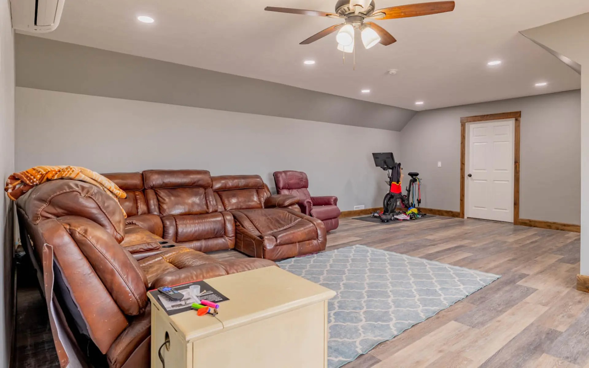 Slick Item