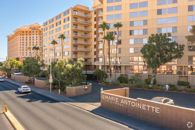 Marie Antoinette Condominiums