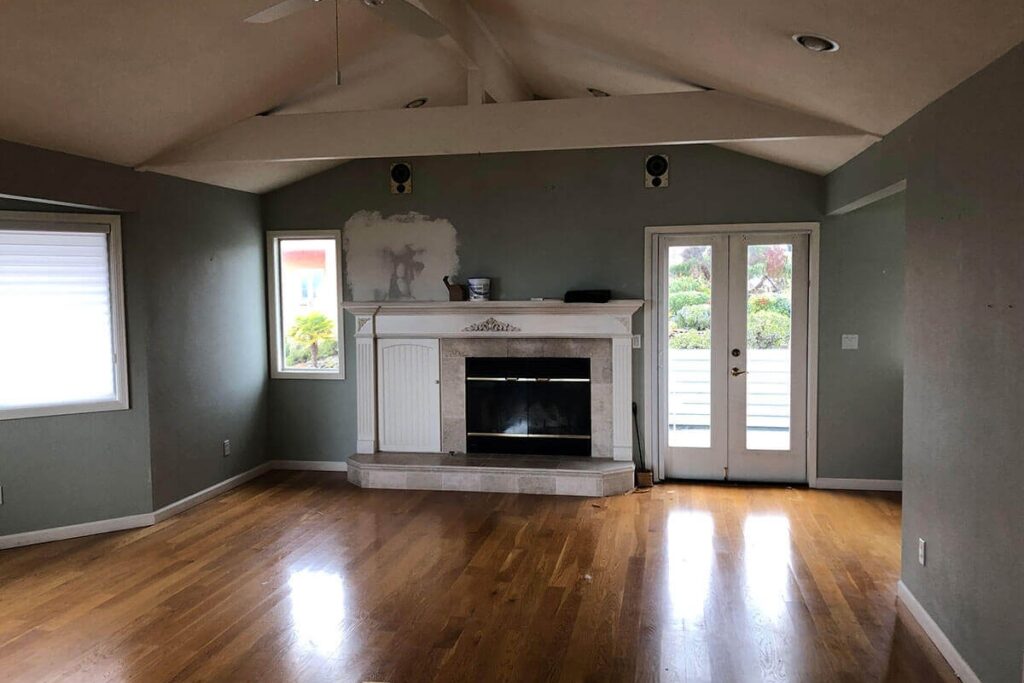 Living Room - Before