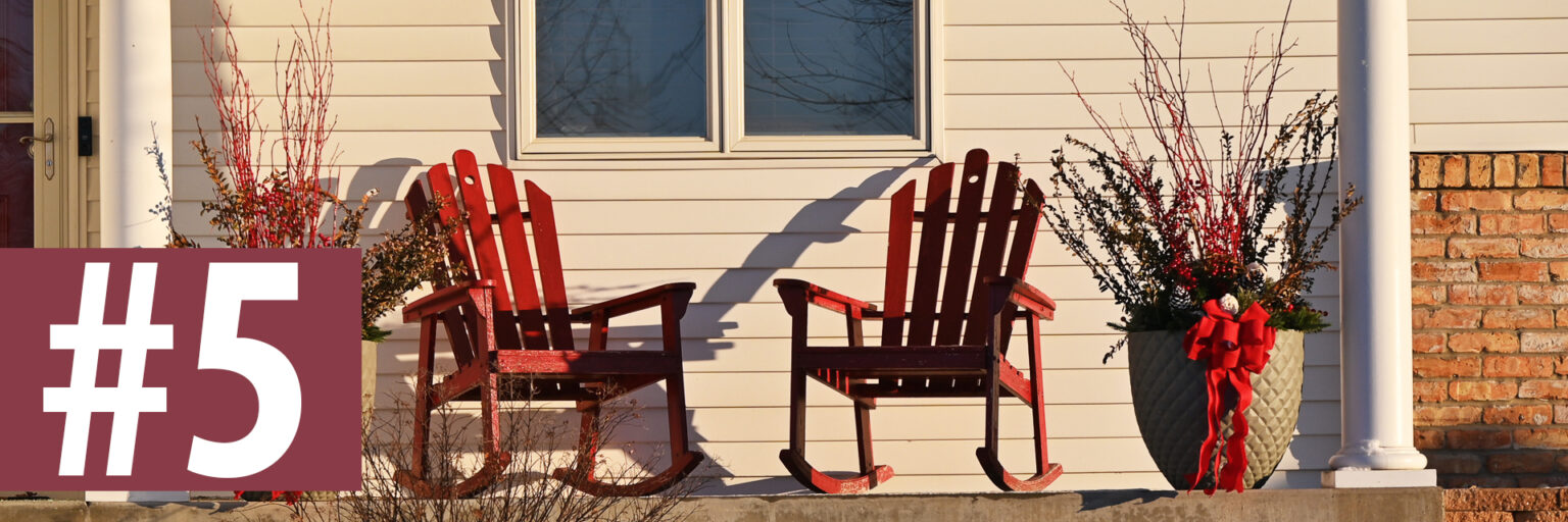 6 Ways to Create Curb Appeal in Shoulder Seasons