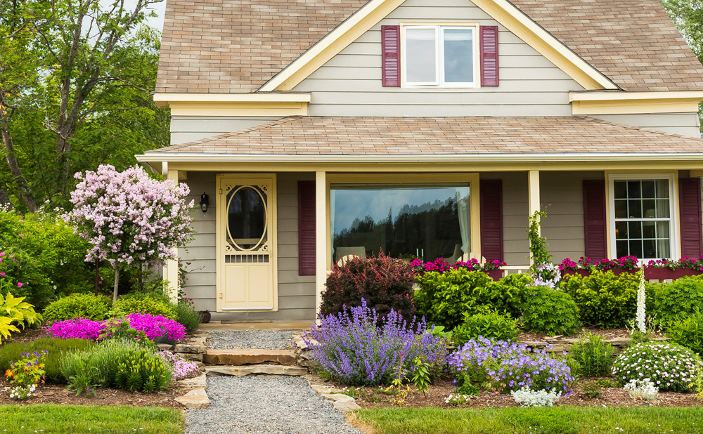 4-Tips-for-Curb-Appeal-Landscaping2