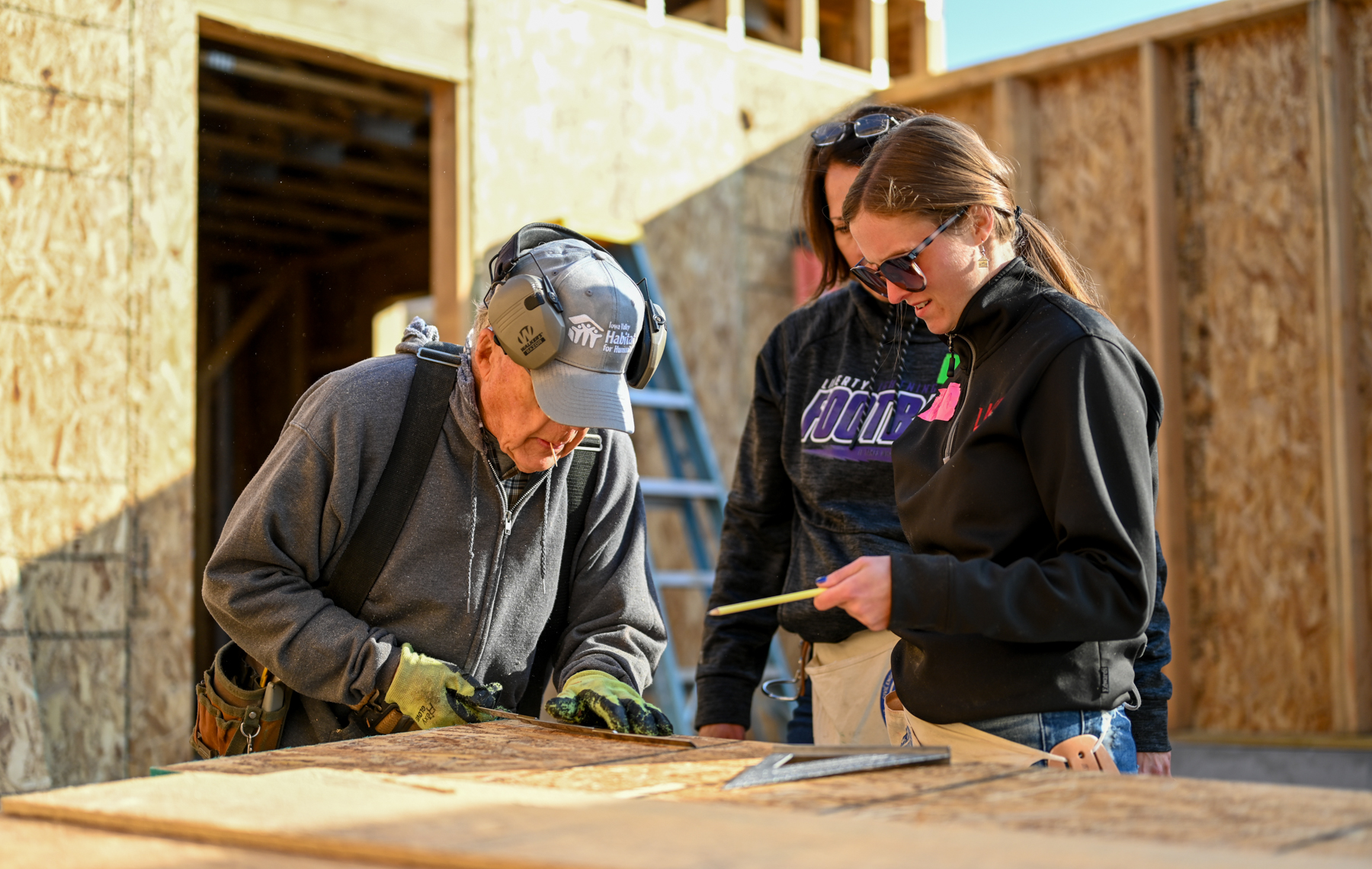 Kayla Fisher Volunteers at Habitat for Humanity