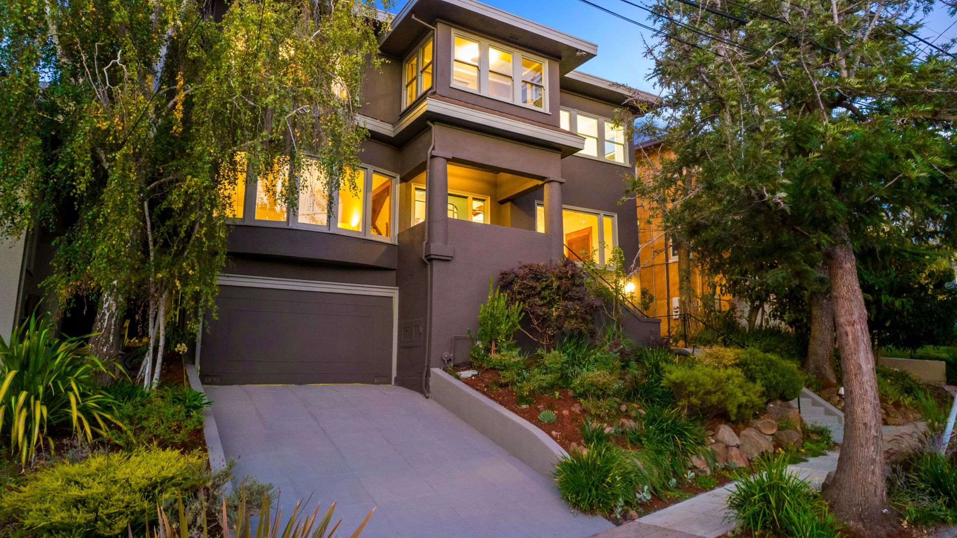 Listing Featured Photo