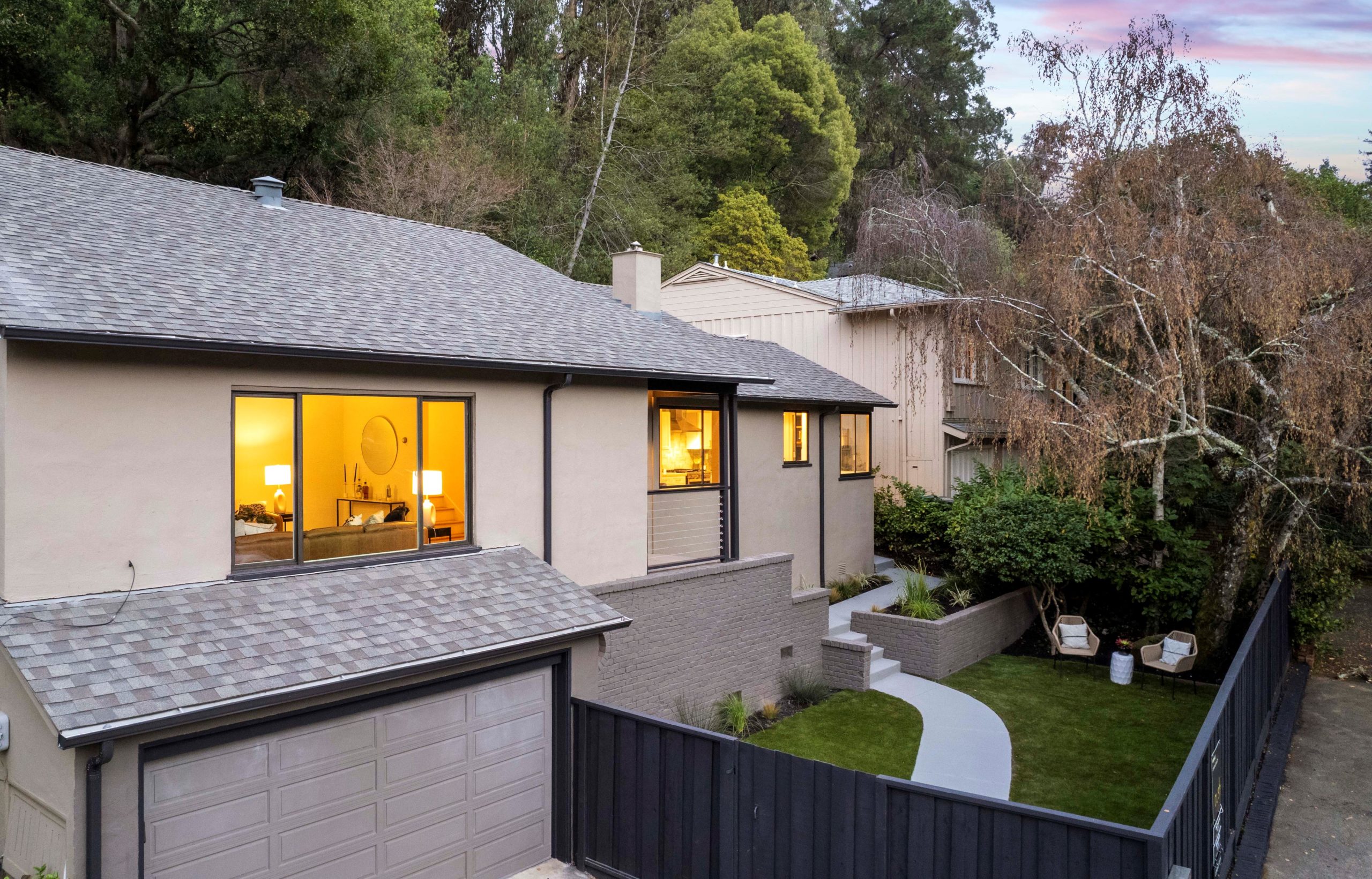 Listing Featured Photo