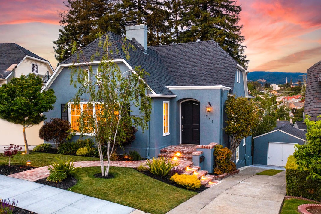 Listing Featured Photo