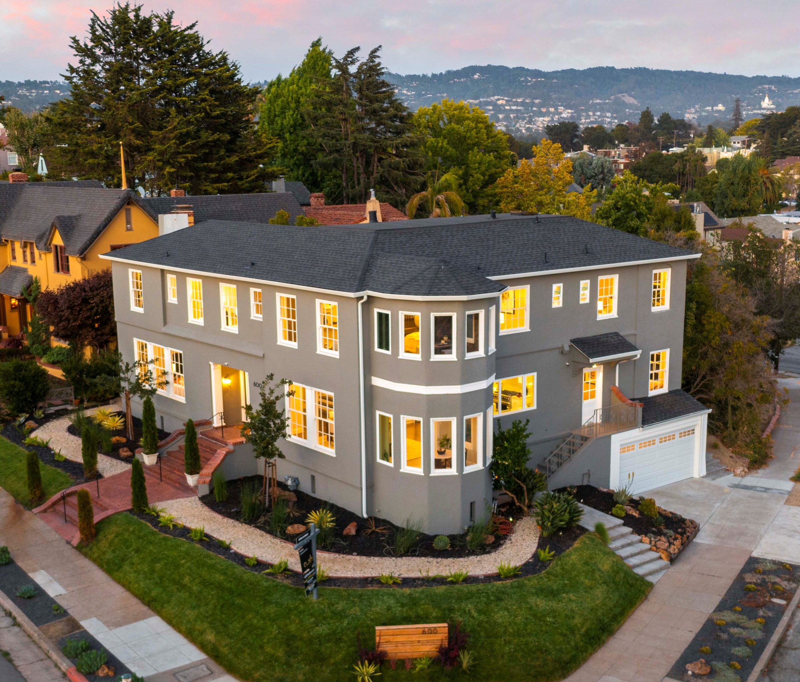 Listing Featured Photo