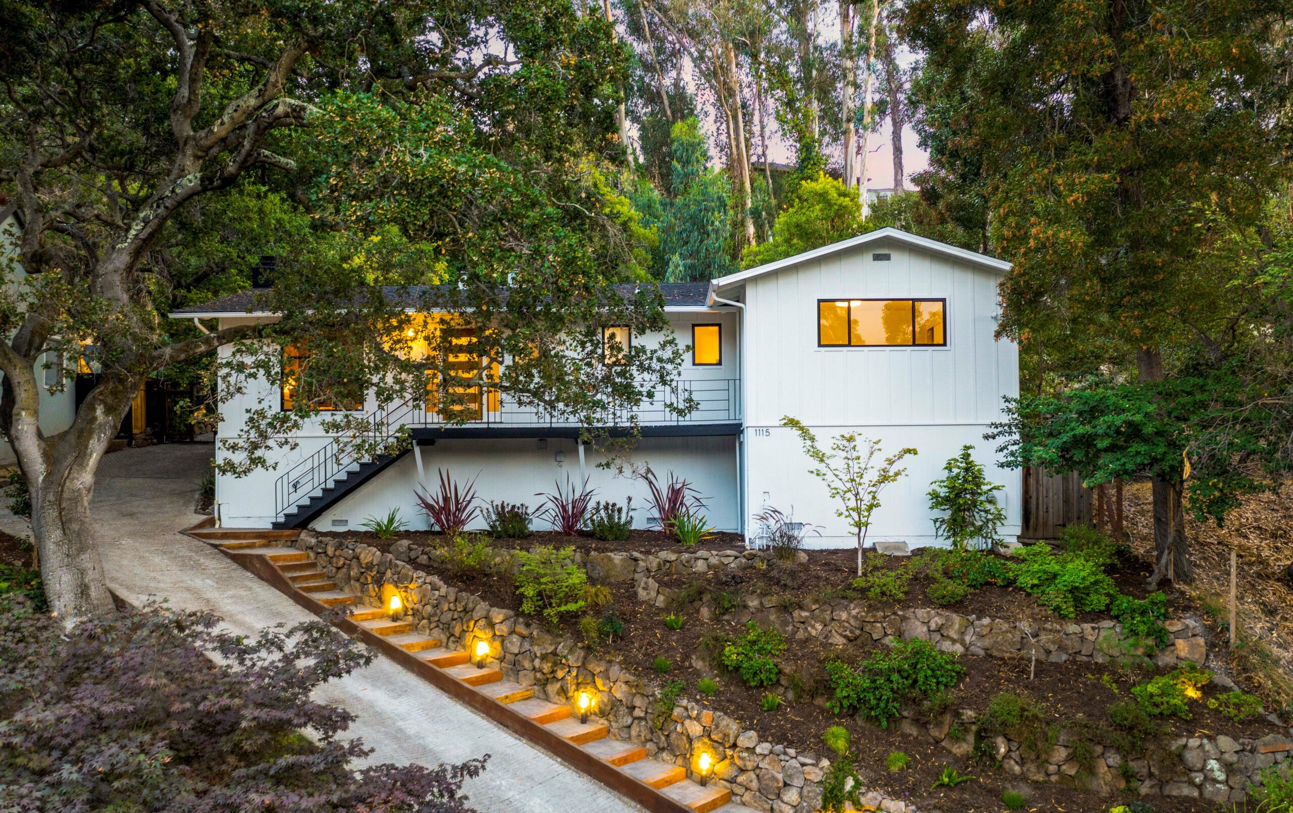 Listing Featured Photo