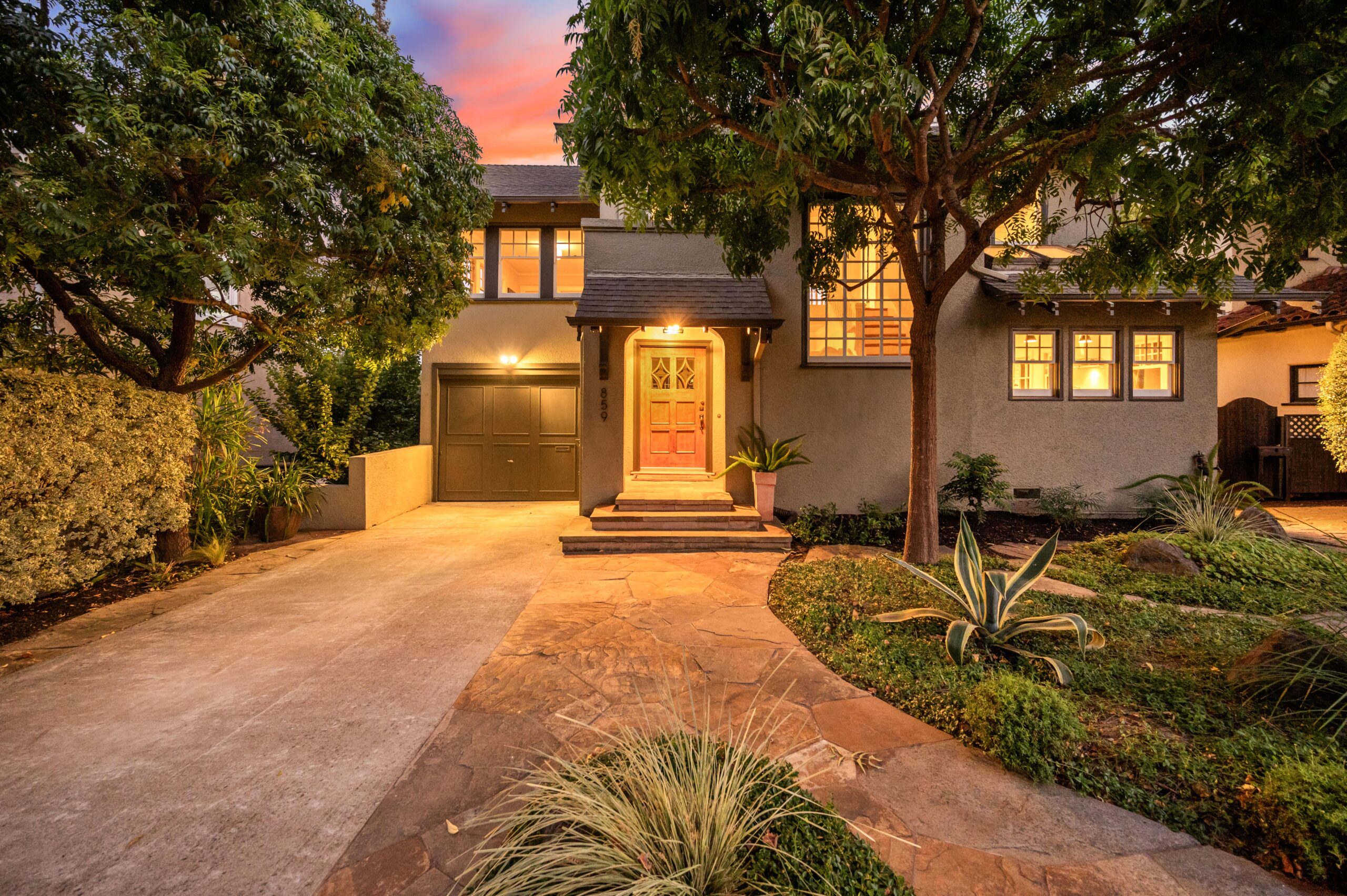 Listing Featured Photo