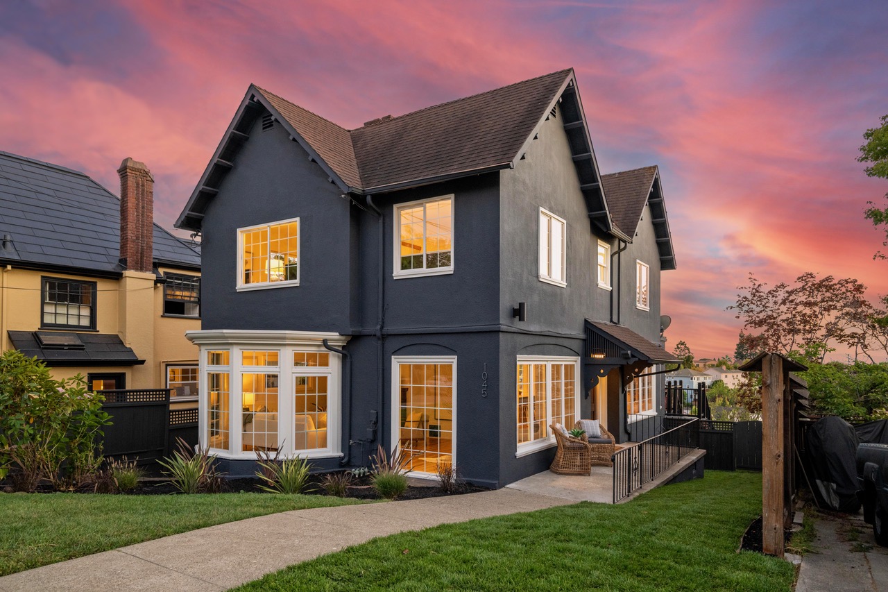 Listing Featured Photo