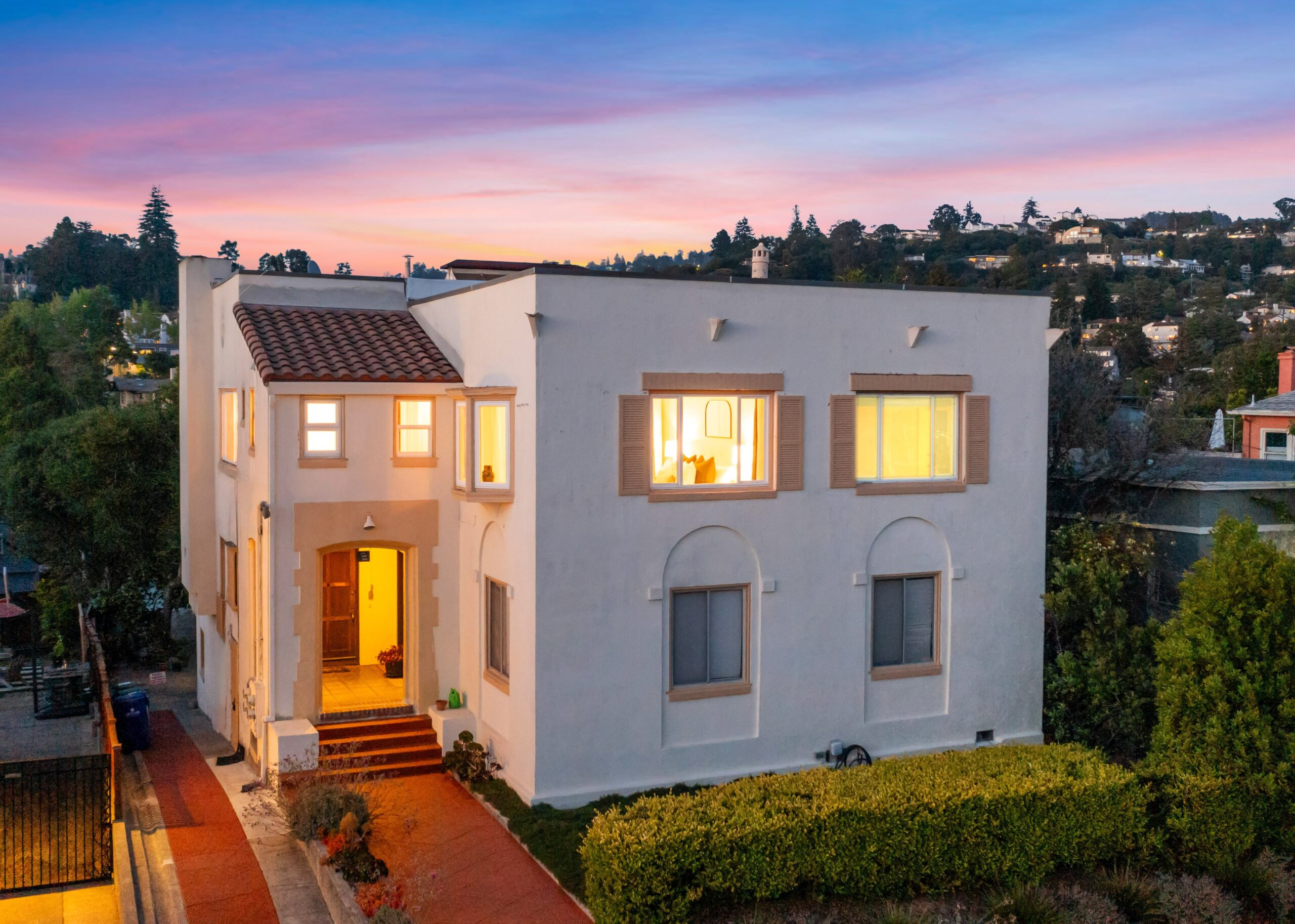 Listing Featured Photo