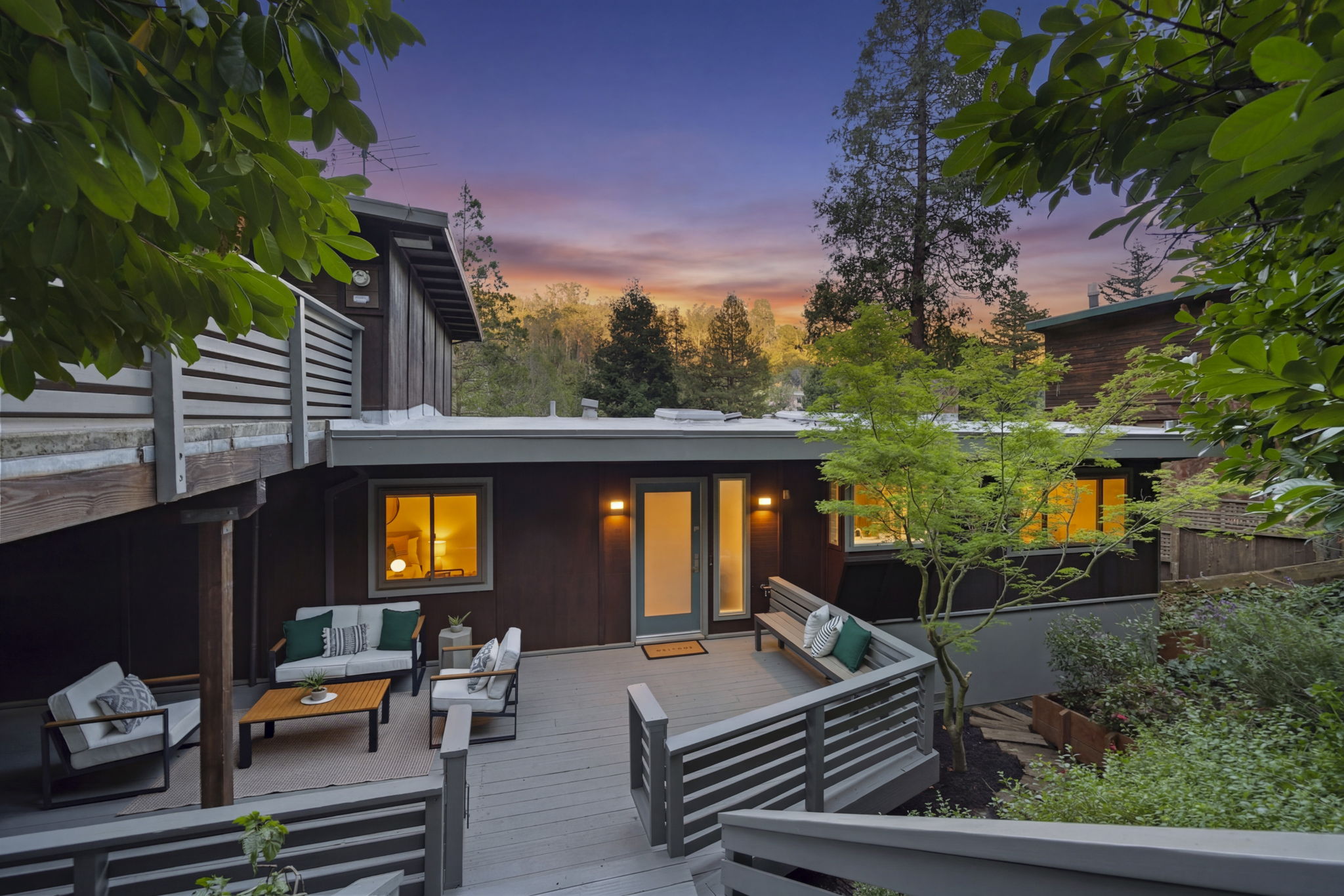 Listing Featured Photo