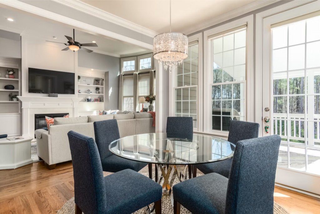 Select an agent & price