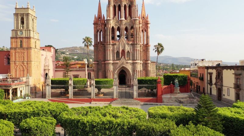 Top Neighborhoods to Find Home...