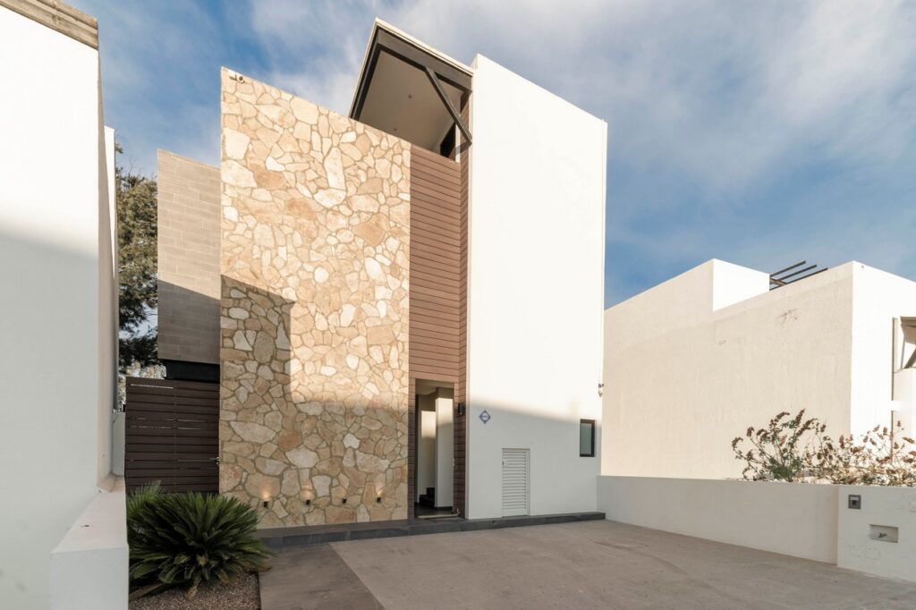 Casa Alcatraces