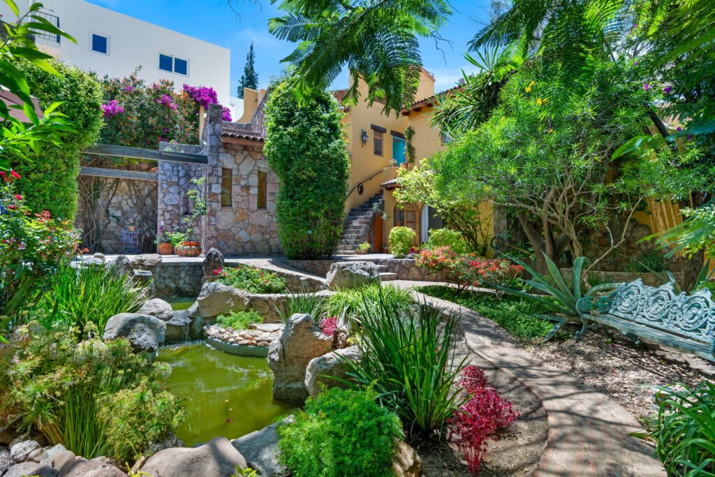 Casa Girasoles