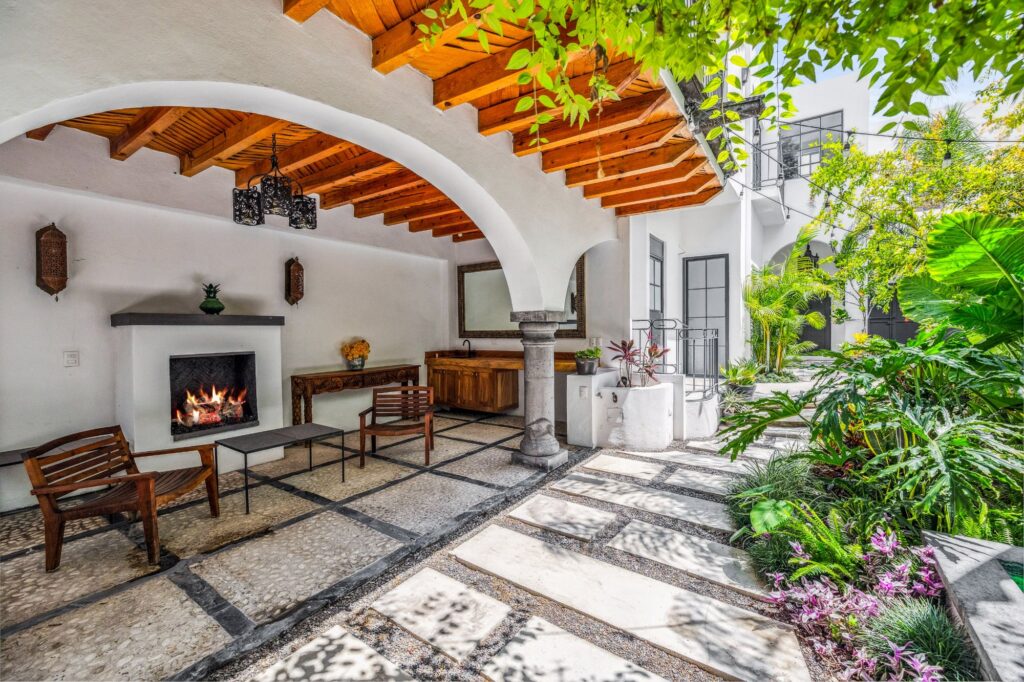 Casa E Squared