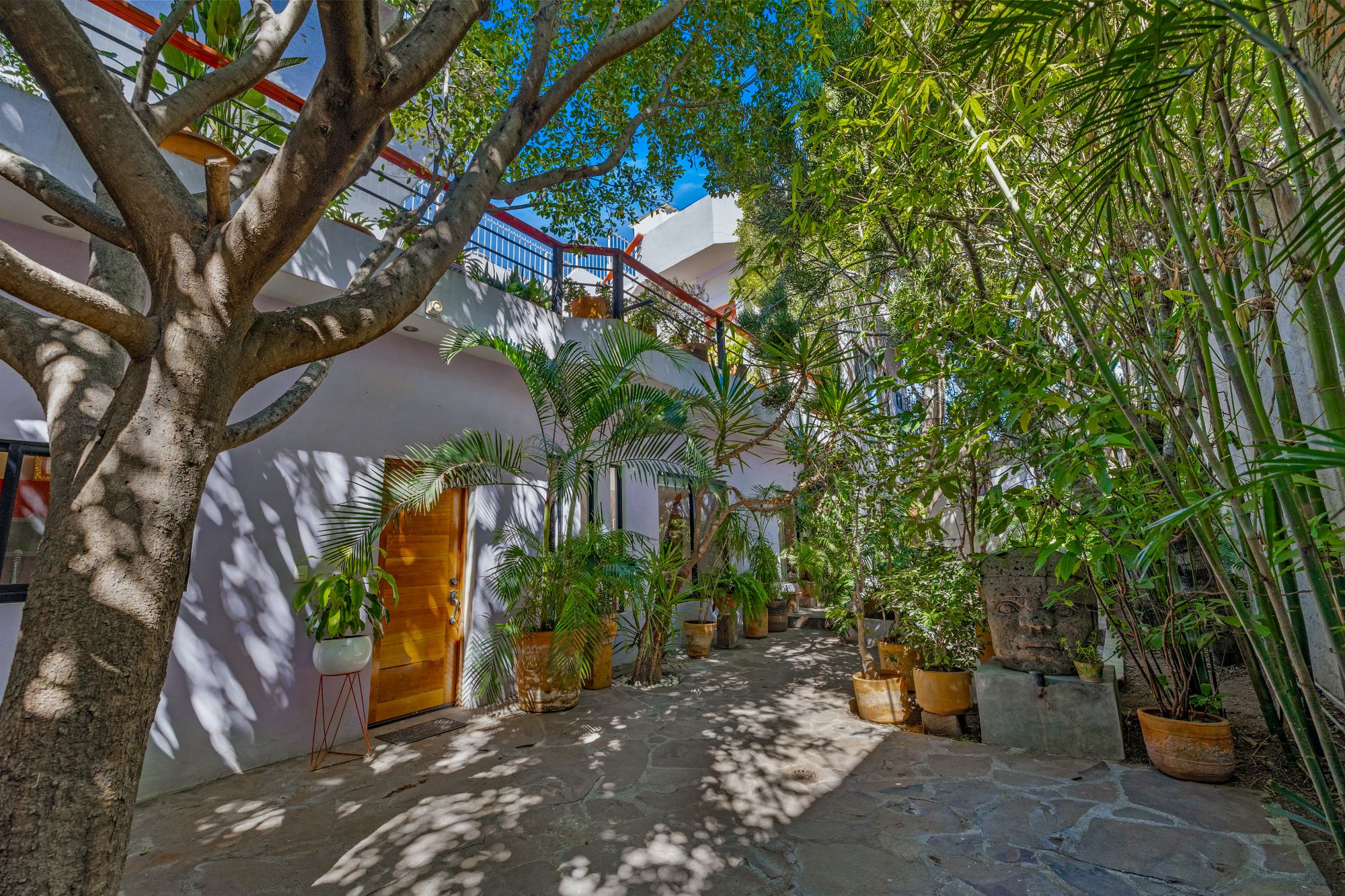 Listing