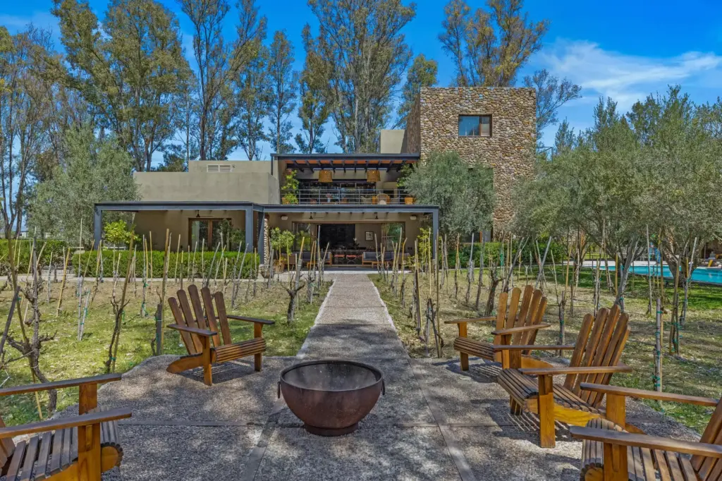 Villa Ecuestre