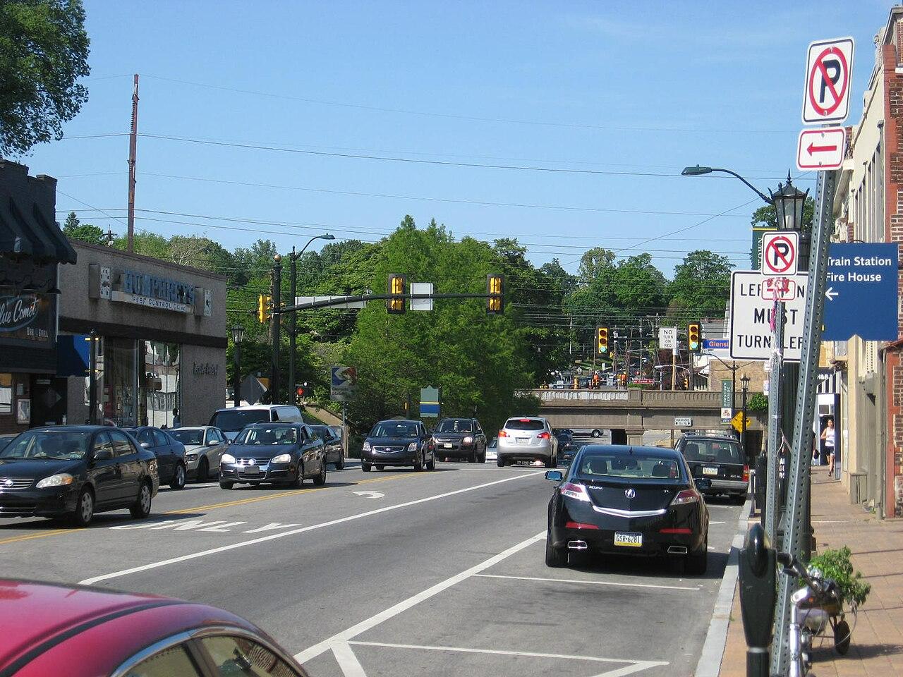 DowntownGlenside street