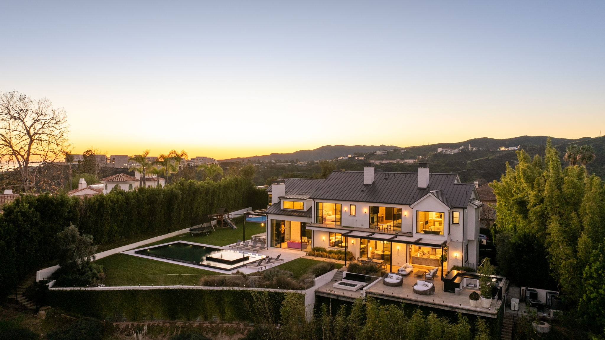 890 Linda Flora Drive