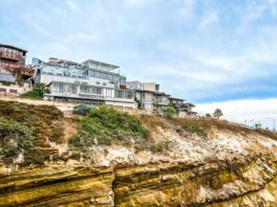 Neighborhood Above the Cliffs of LaJolla