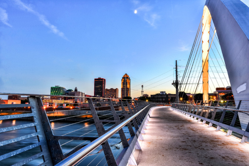 Des Moines